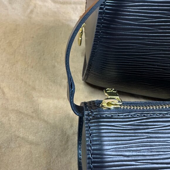 Authentic Louis Vuitton Leather Epi Soufflot Satchel Bag w/ Accessories Pochette - Picture 15 of 16